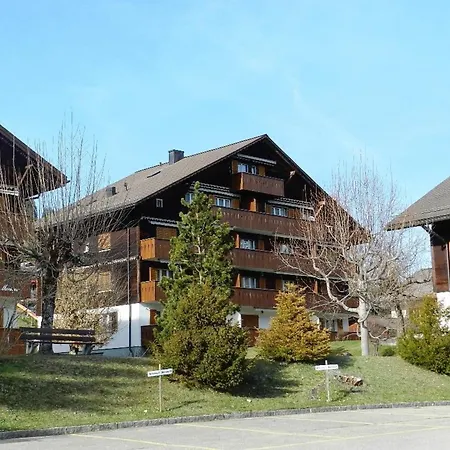 Apartment Suzanne Nr- 27 Appartement-fewo- Dusche Oder Bad- Wc 2-bettwohnung By Interhome