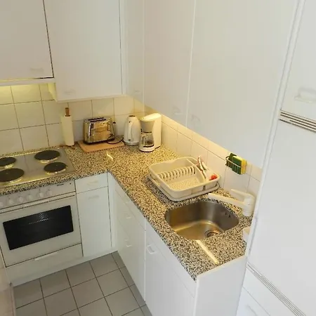 Suzanne Nr- 27 Appartement-fewo- Dusche Oder Bad- Wc 2-bettwohnung By Interhome Apartment Saanen