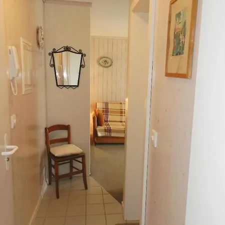 Suzanne Nr- 27 Appartement-fewo- Dusche Oder Bad- Wc 2-bettwohnung By Interhome Apartment *